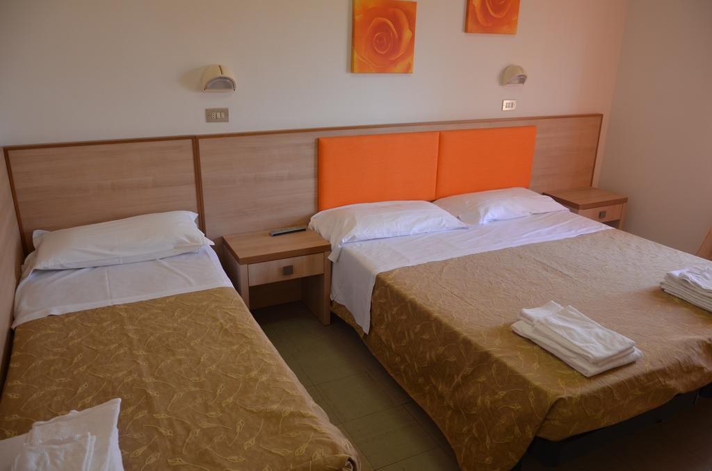 B&B Hotel Serenita Беллария-Иджеа-Марина Экстерьер фото